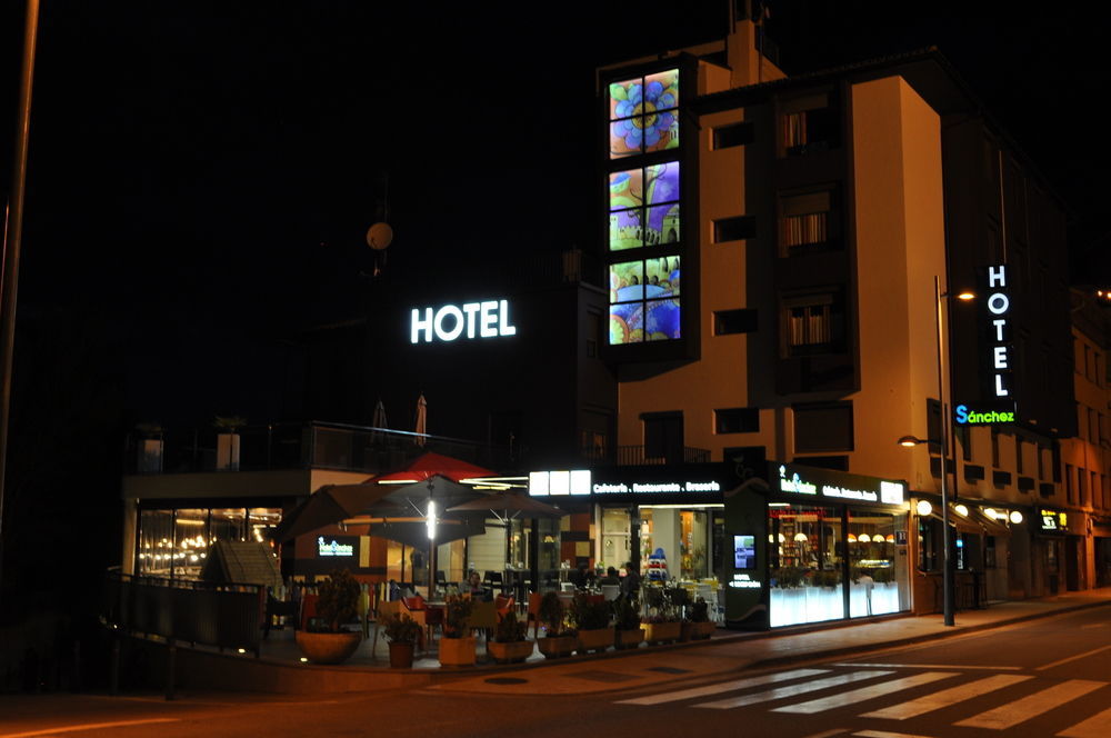 Hotel Sanchez Ainsa Exterior photo